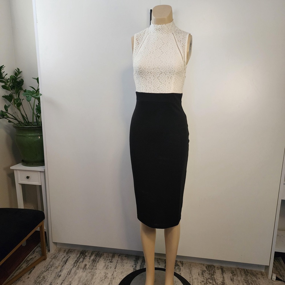 Almost Famous Womens Black White Lace Mock Neck Bodycon Pencil Dress Medium